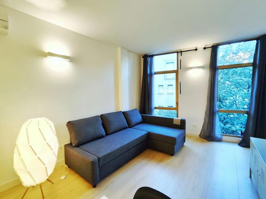 Moderno Apartamento En Terrassa Centro Eksteriør billede