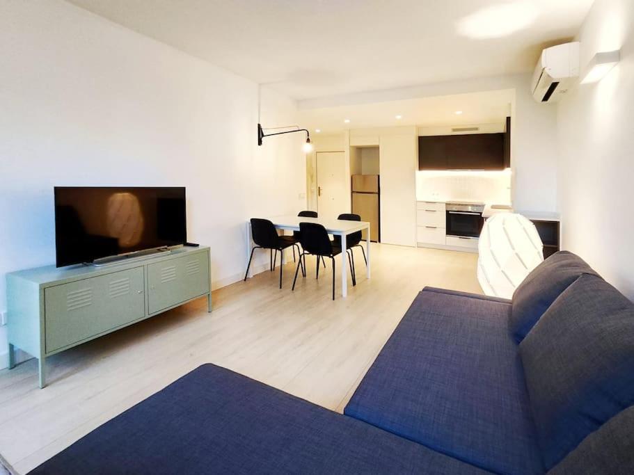 Moderno Apartamento En Terrassa Centro Eksteriør billede