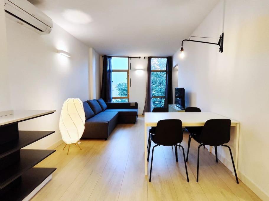 Moderno Apartamento En Terrassa Centro Eksteriør billede